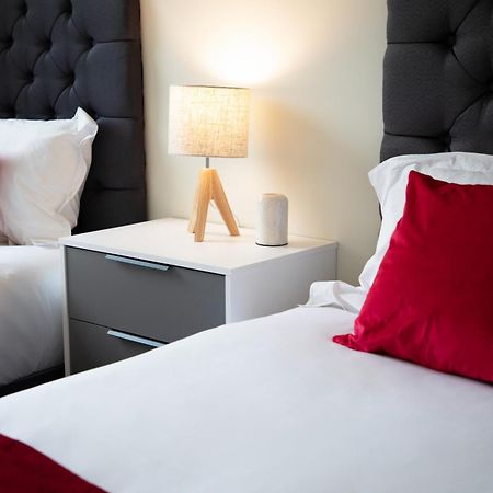 Ferienwohnung The Kaizen West Bromwich Zimmer foto