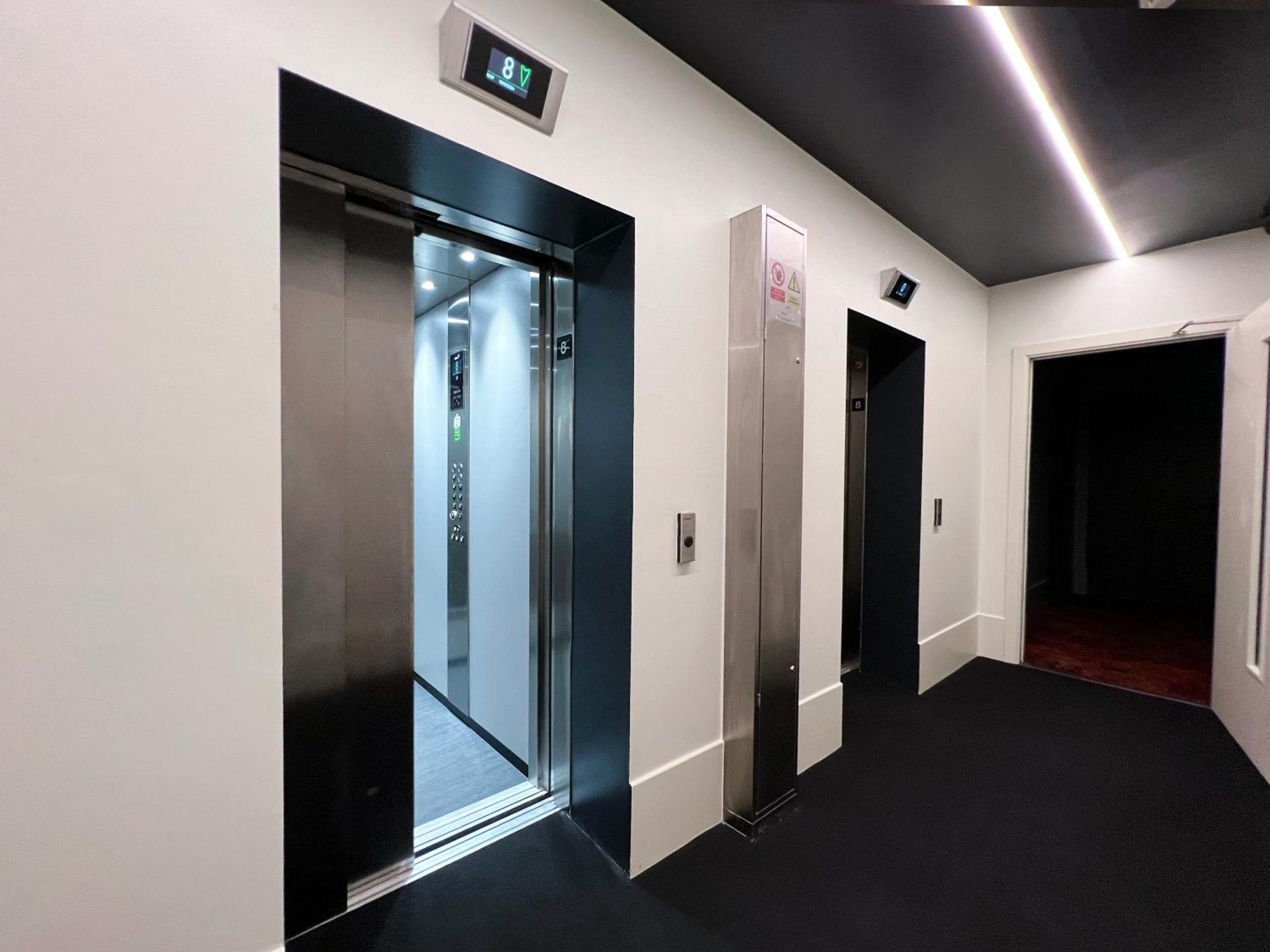 Ferienwohnung The Kaizen West Bromwich Exterior foto