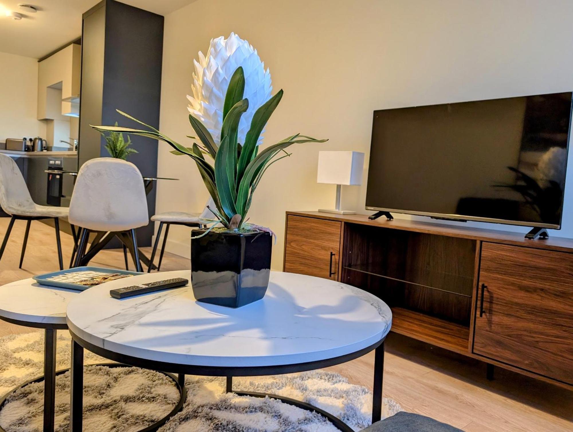 Ferienwohnung The Kaizen West Bromwich Zimmer foto